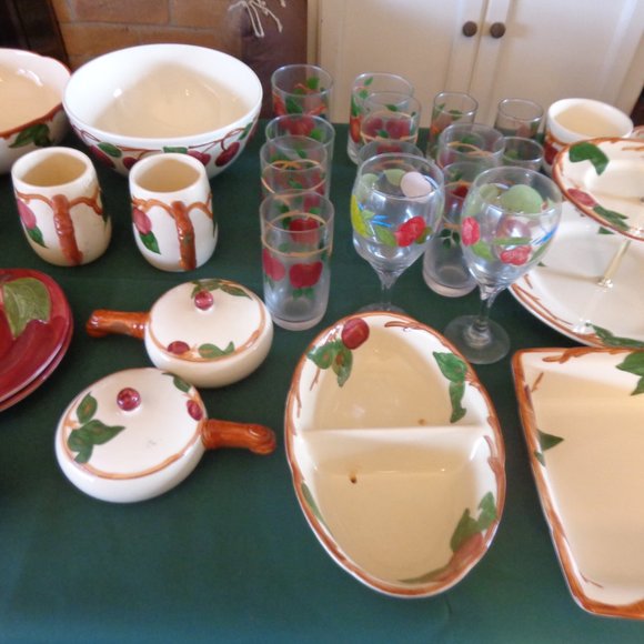 158 pieces Francican Apple 1940's - 2010 Local Pick Up only - Picture 8 of 16